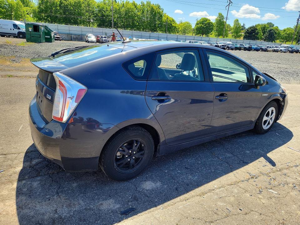 2013 Toyota Prius Four