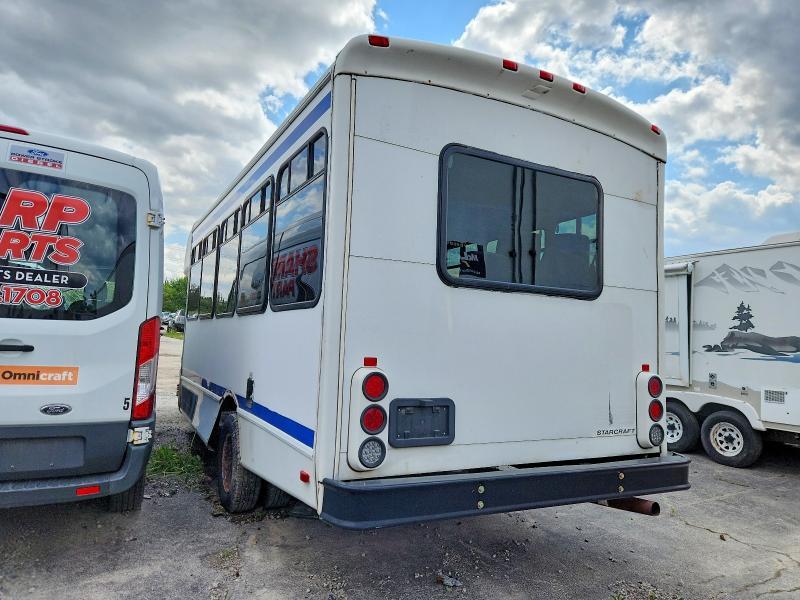 2010 Ford Econoline E450 Super Duty Cutaway Van