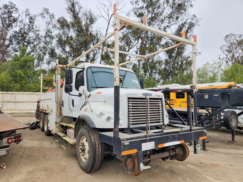 2013 Freightliner M2 106 Heavy Duty