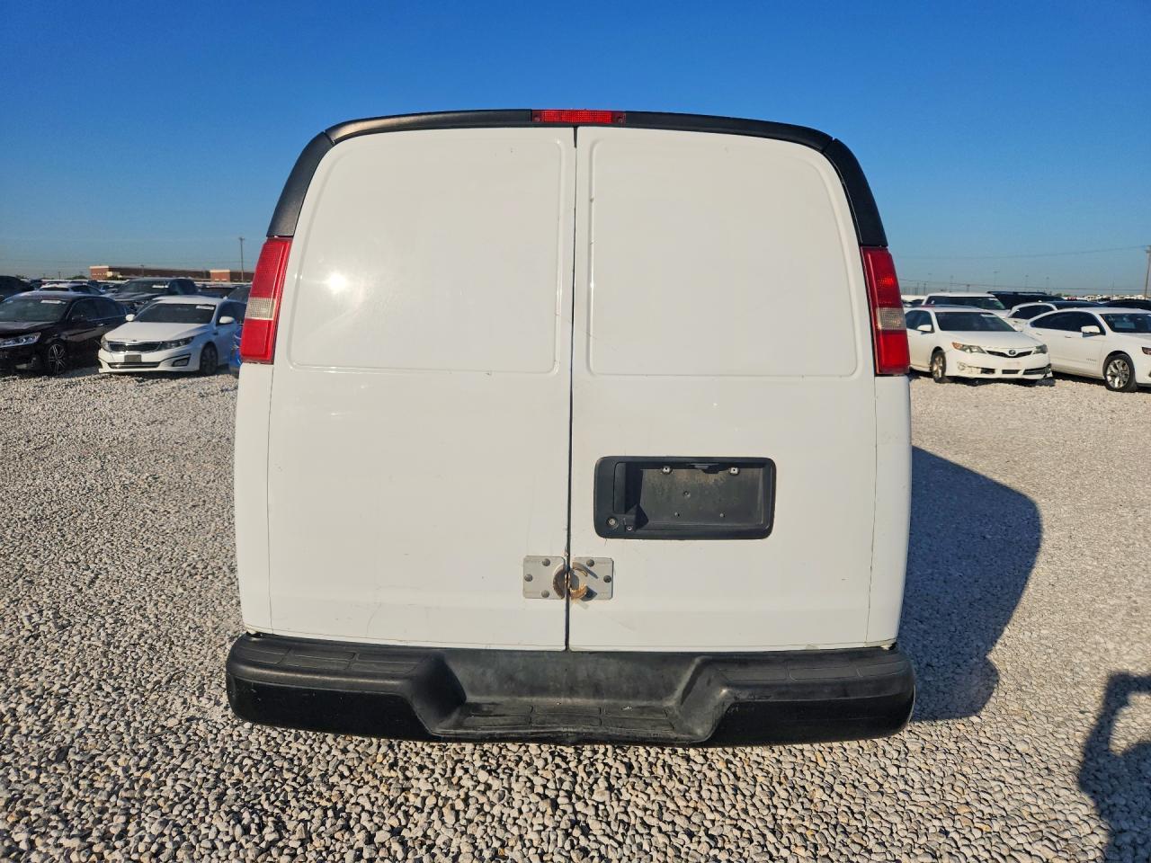 2015 Chevrolet Express 3500 Cargo Delivery Van