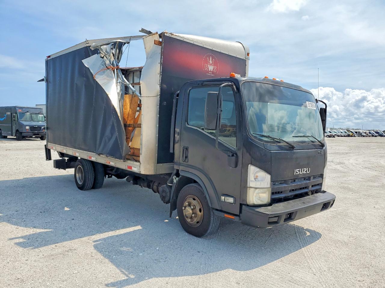 2010 Isuzu NPR BOX Truck