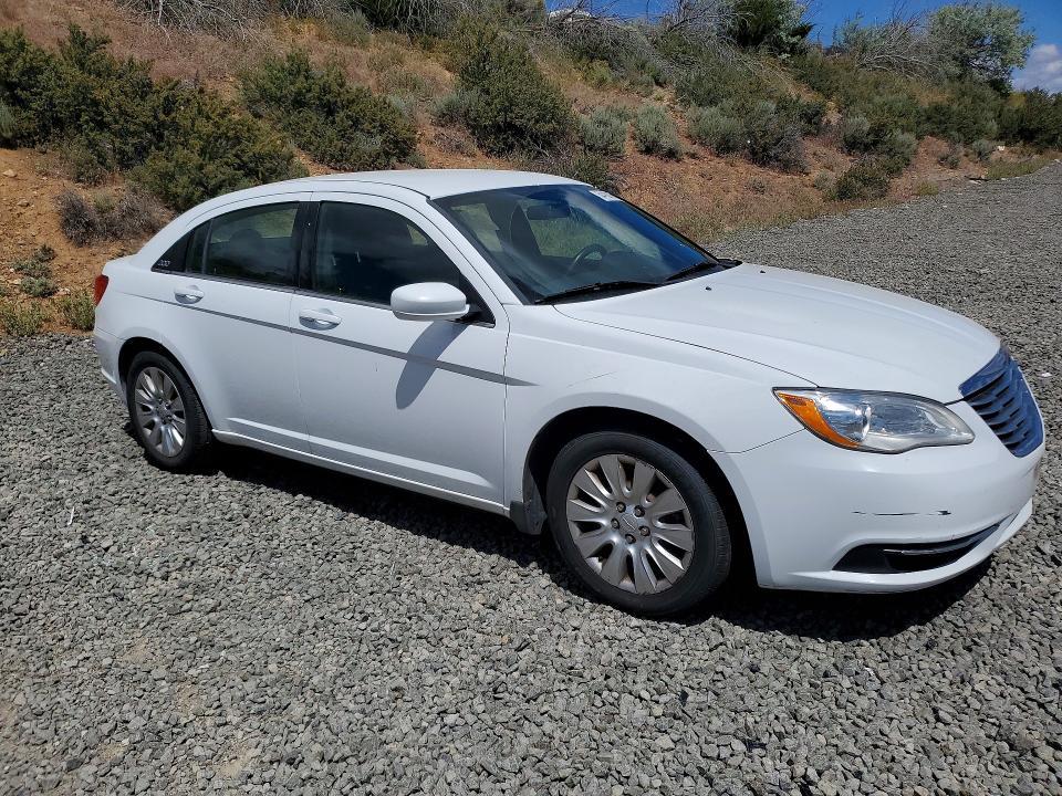 2014 Chrysler 200 lx