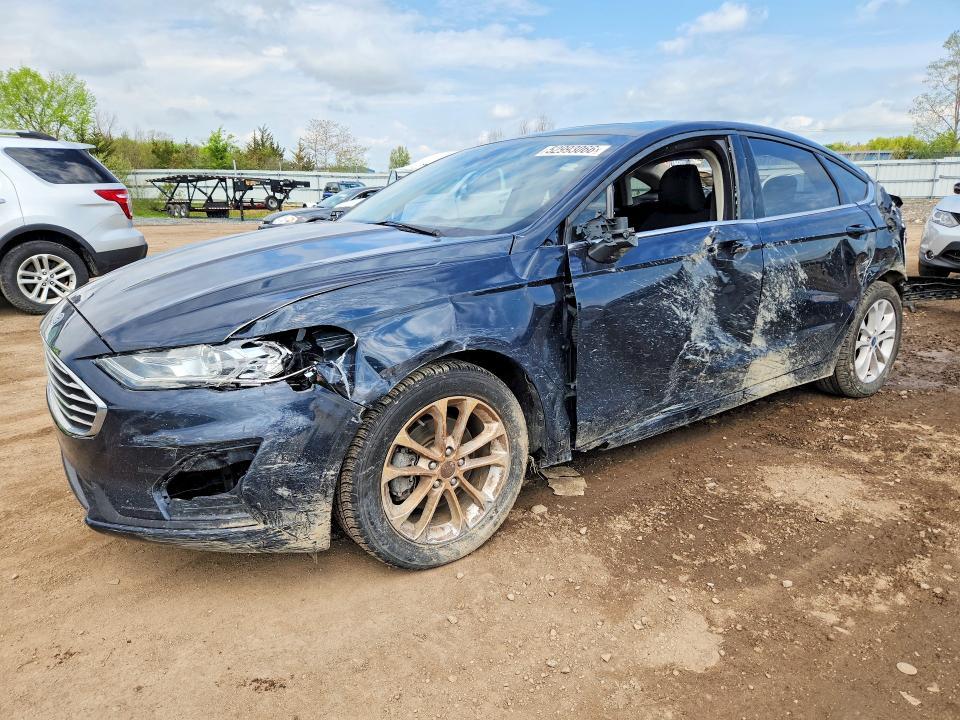 2020 Ford Fusion se