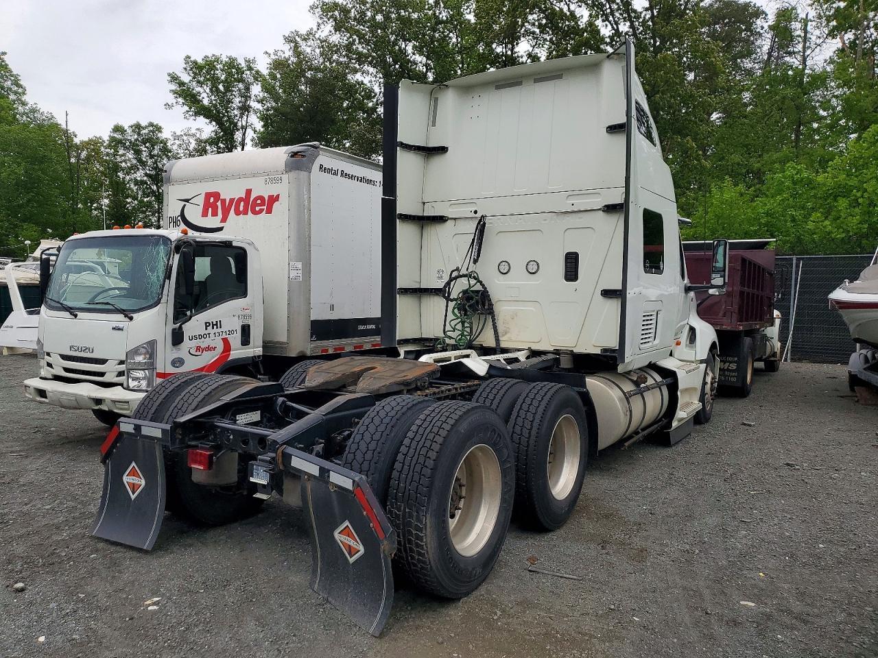 2022 International LT625