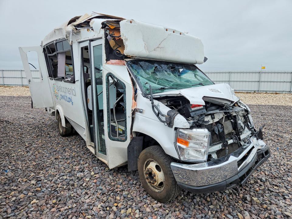2019 Ford Econoline E350 Super Duty Cutaway Van
