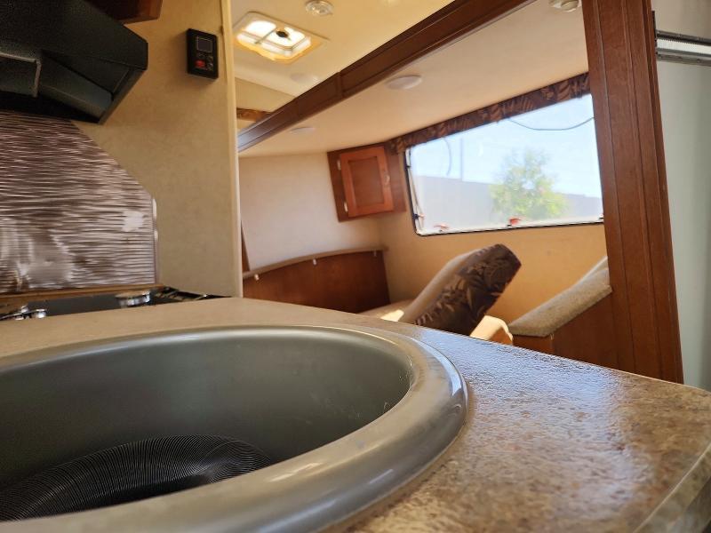 2013 Lance Camper