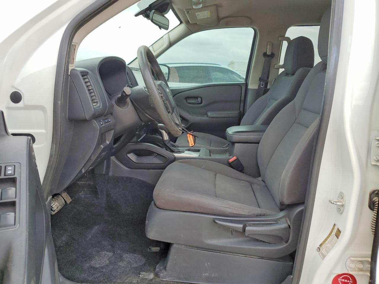 2022 Nissan Frontier S