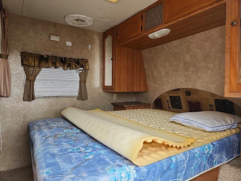2009 Keystone Keystone