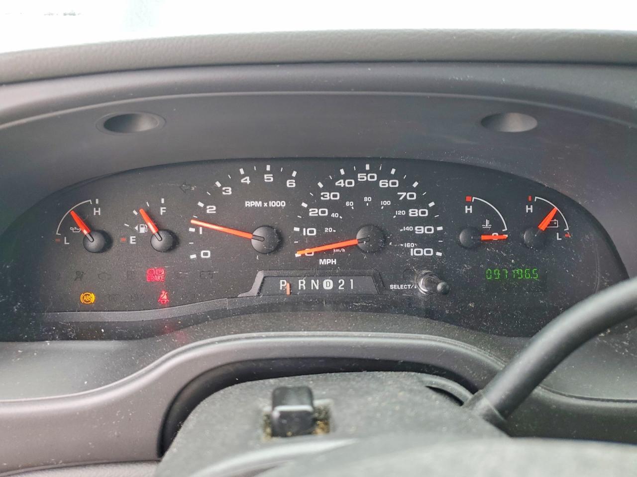 2004 Ford Econoline E350 Super Duty Wagon