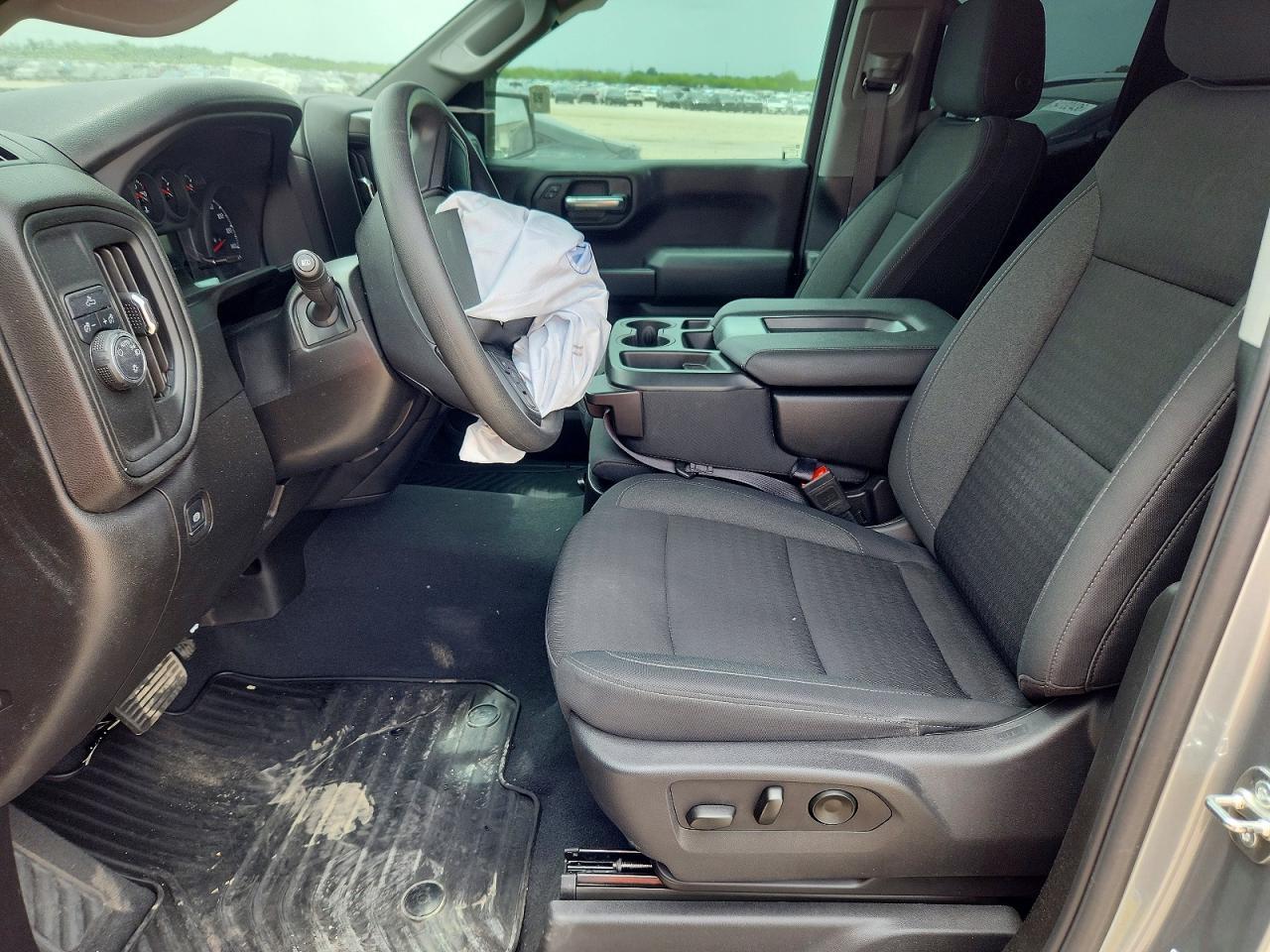 2025 Chevrolet Silverado C1500 Custom