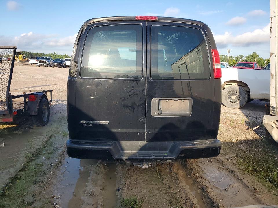 2020 Chevrolet Express 2500 Cargo Delivery van