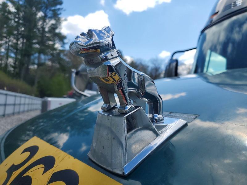 2017 Mack CXU612 Semi Truck
