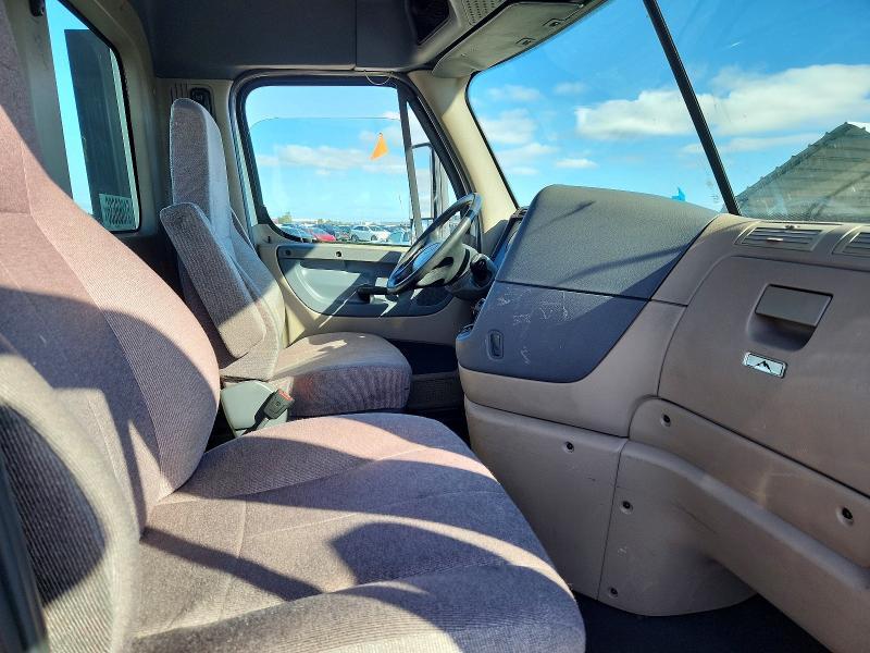 2018 Freigliner 2018 Freightliner Cascadia 125 Semi Truck