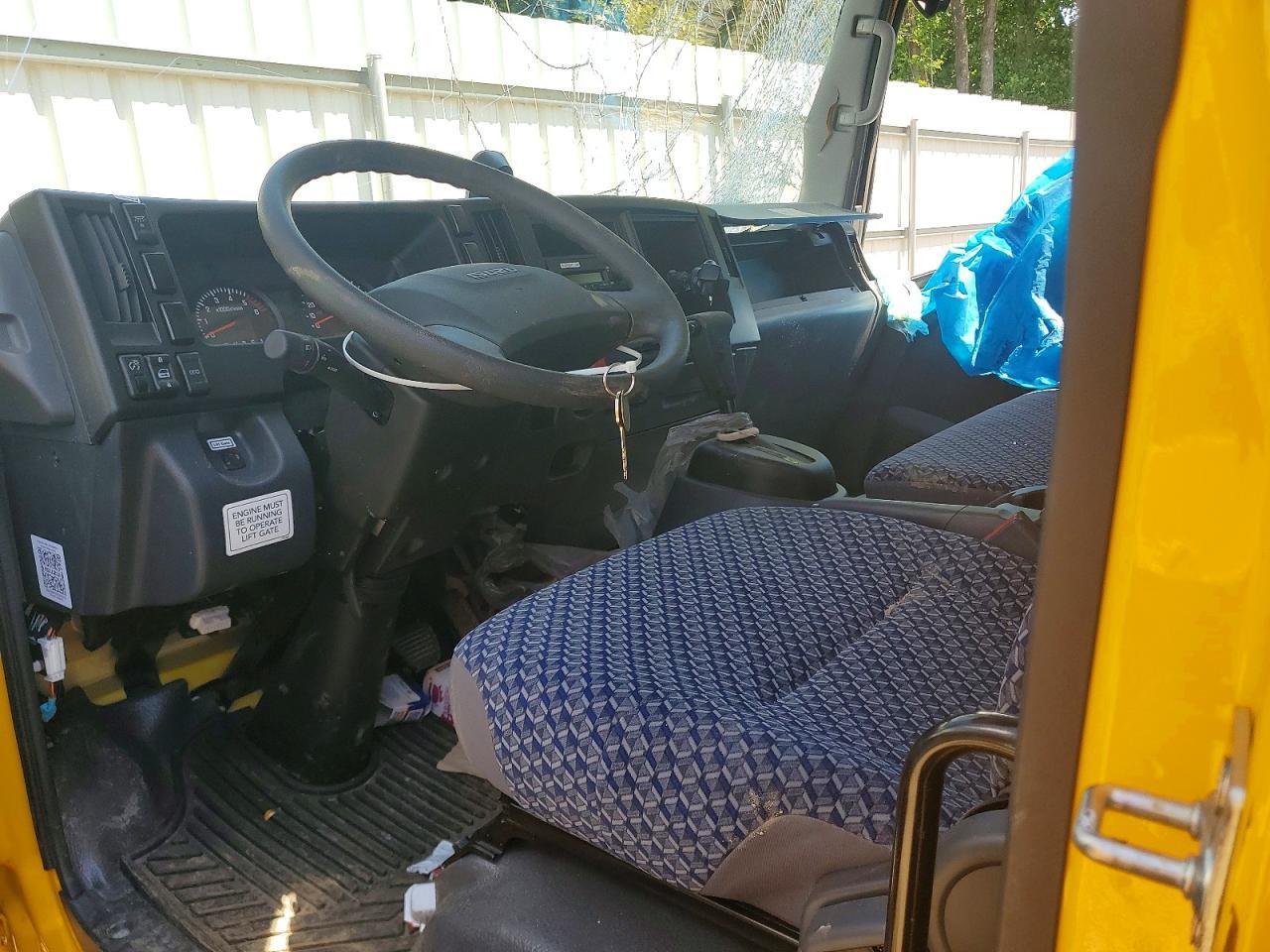 2026 Isuzu NPR HD BOX Truck