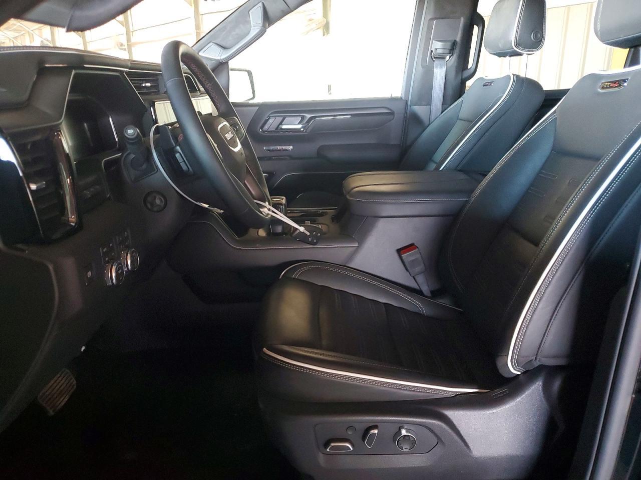 2026 GMC Sierra K1500 AT4X