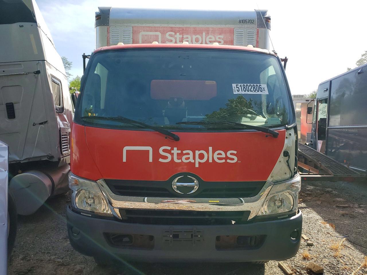 2017 Hino 195
