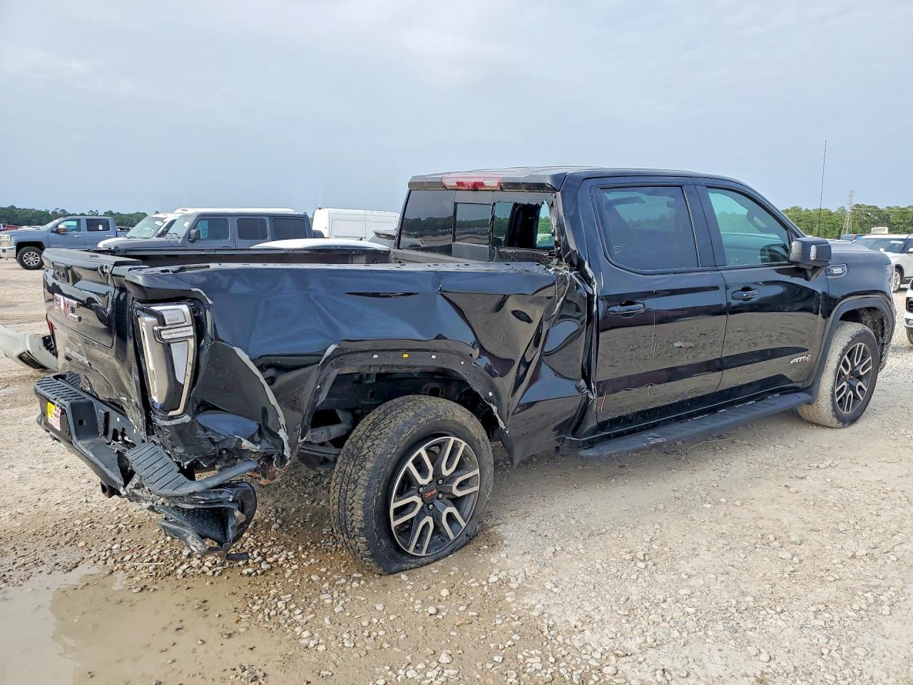 2023 GMC Sierra K1500 AT4