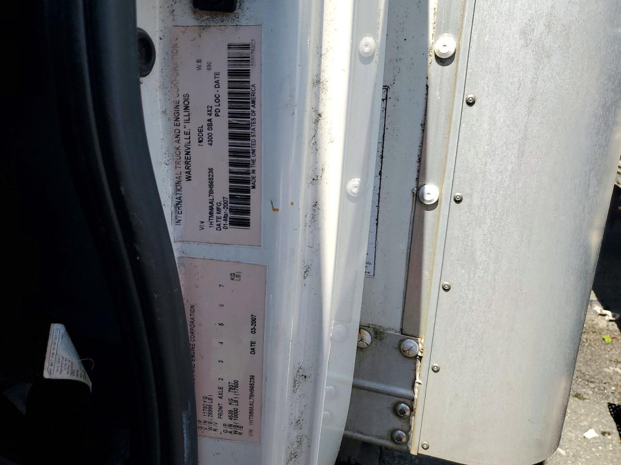 2008 International 4300 BOX Truck