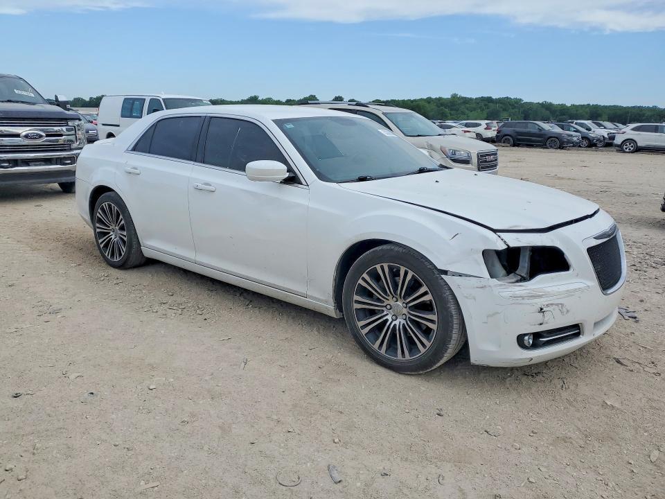 2013 Chrysler 300 s