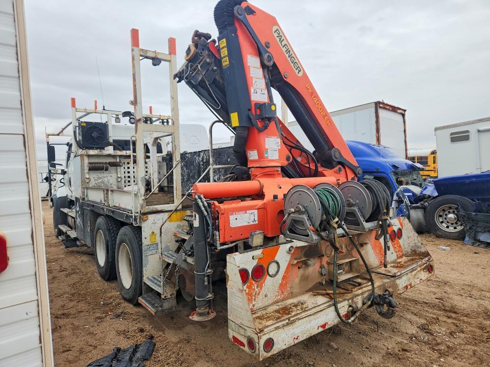 2013 Freigliner 2013 Freightliner 114SD Crane Truck