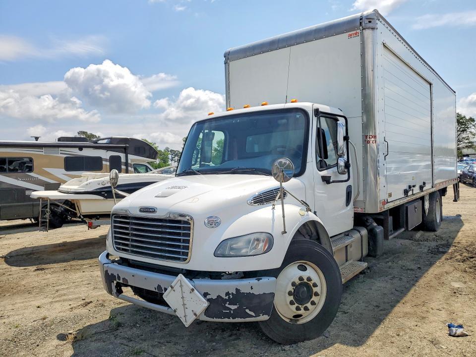 2016 Freightliner Business Class M2 BOX Truck