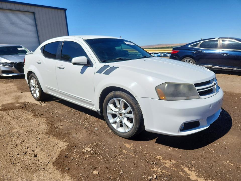 2013 Dodge Avenger r