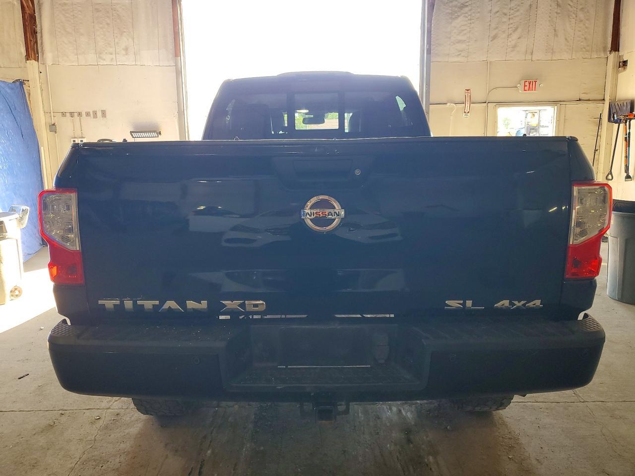 2016 Nissan Titan XD SL