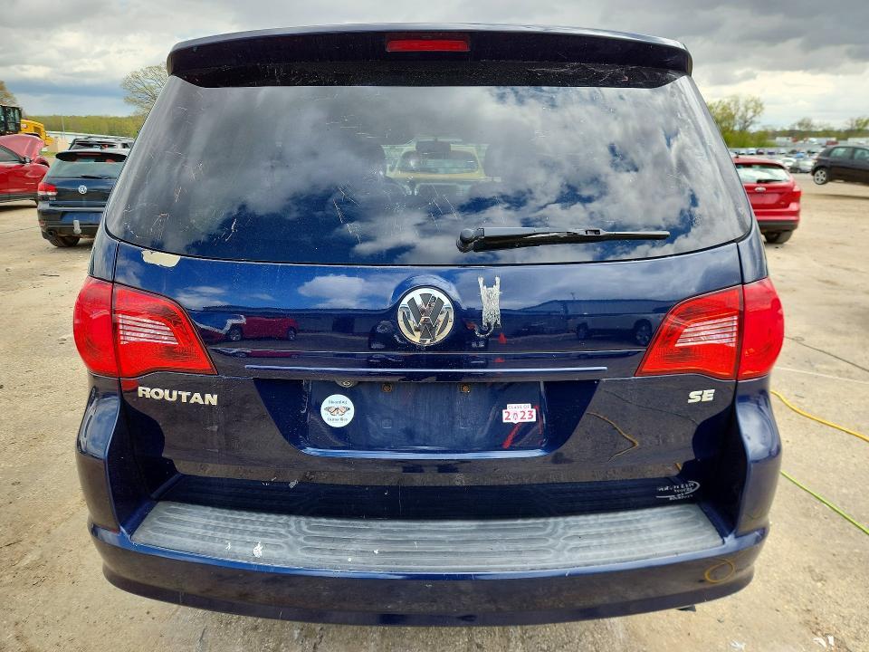 2013 Volkswagen Routan se