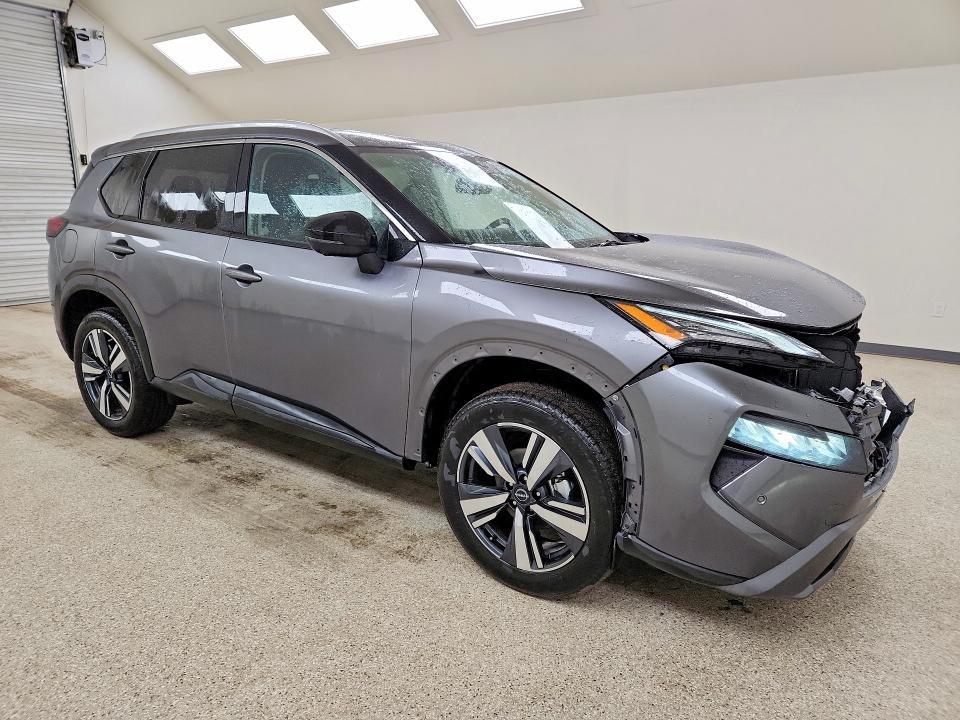 2026 Nissan Rogue sl