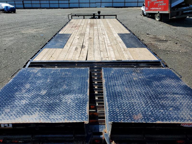 2025 PJ F8242 Equipment Trailer