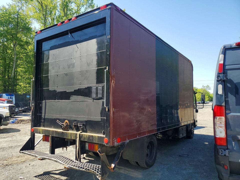 2017 Isuzu NQR BOX Truck