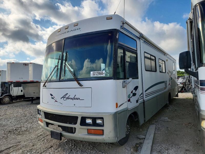 1997 Winnebago Adventurer RV