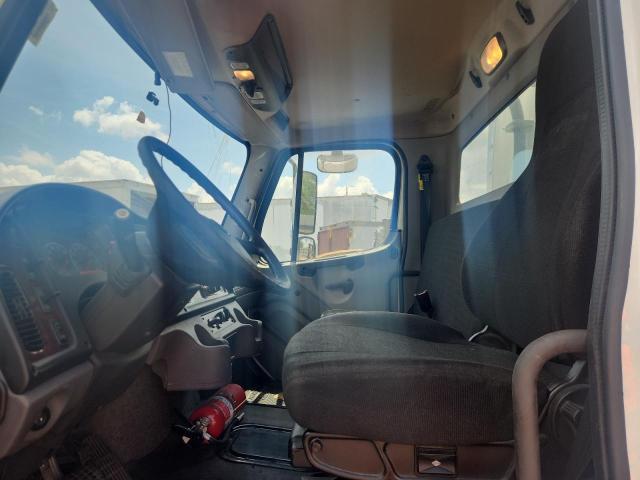 2020 Frht - Freightliner 2020 Freightliner Business Class M2 BOX Truck
