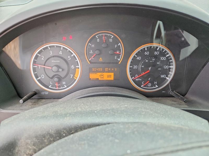 2014 Nissan Titan SV