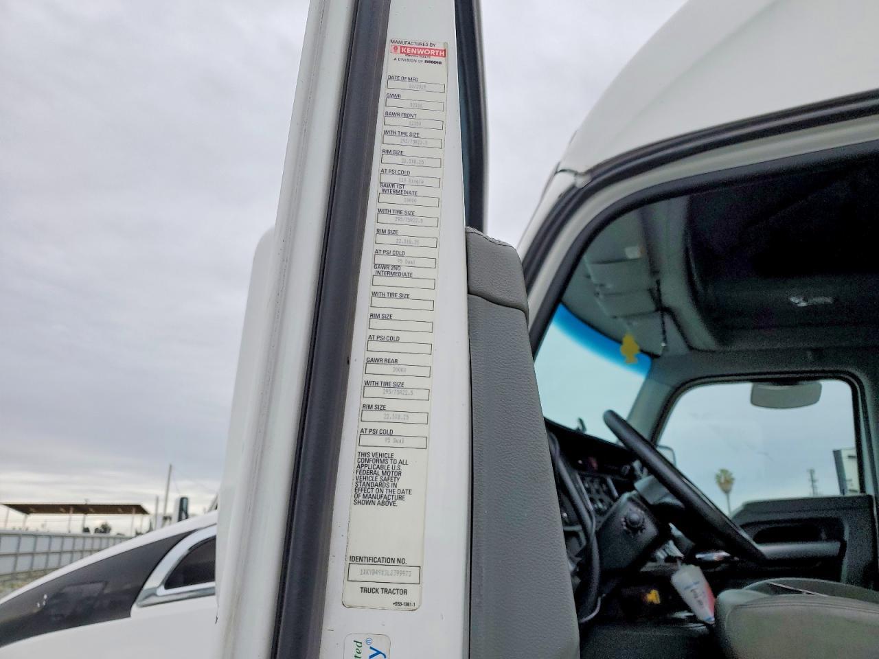 2020 Kenworth T680 Semi Truck
