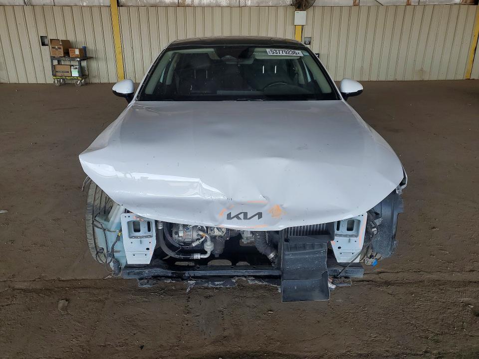 2022 KIA K5 ex