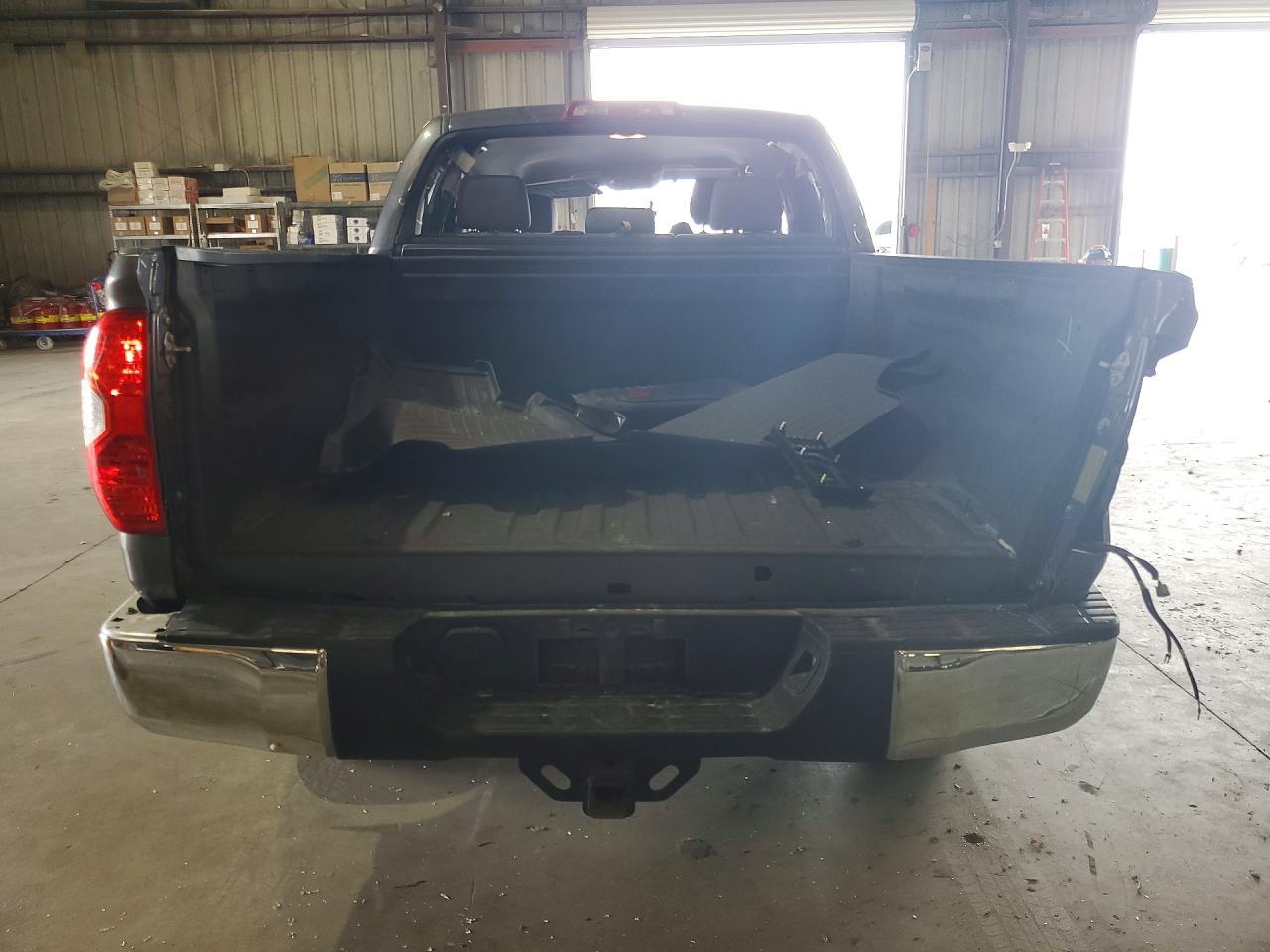 2018 Toyota Tundra Crewmax SR5