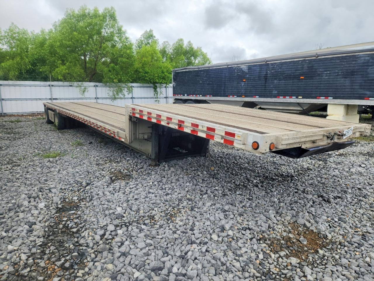 2008 Dutchmen 2008 Drop Deck Trailer