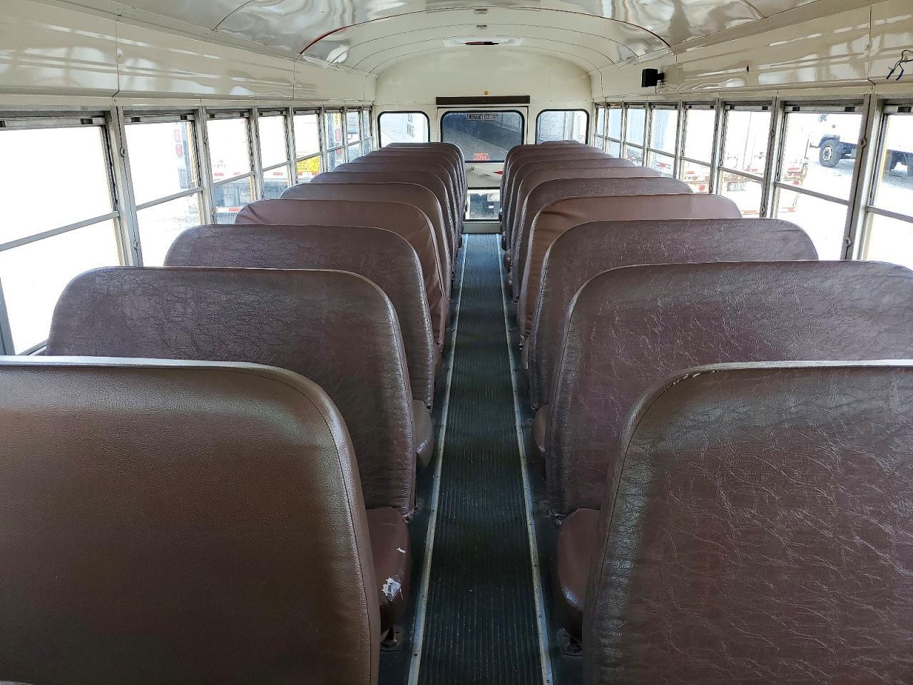 1990 International 3000 3700