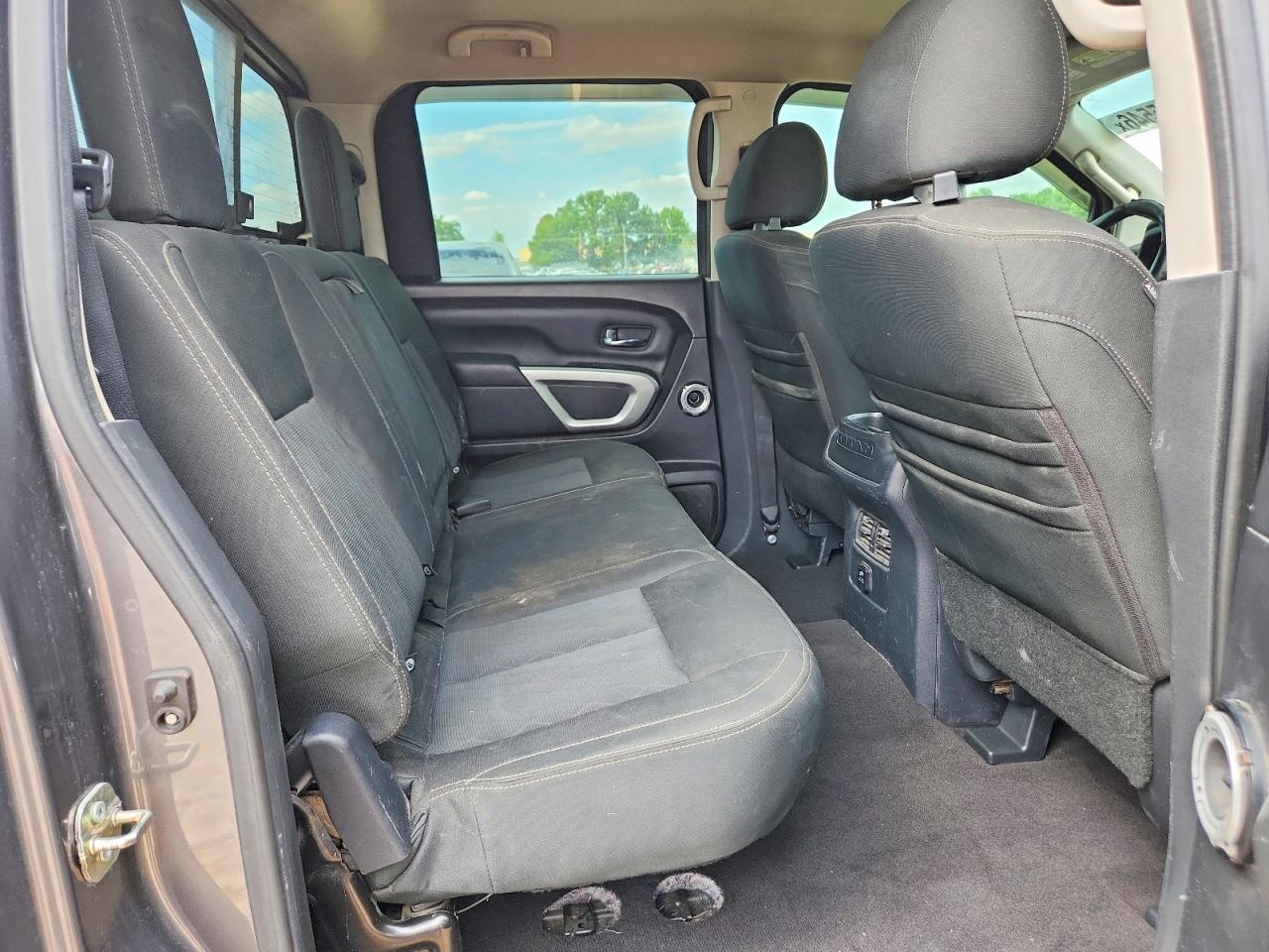 2017 Nissan Titan XD SV