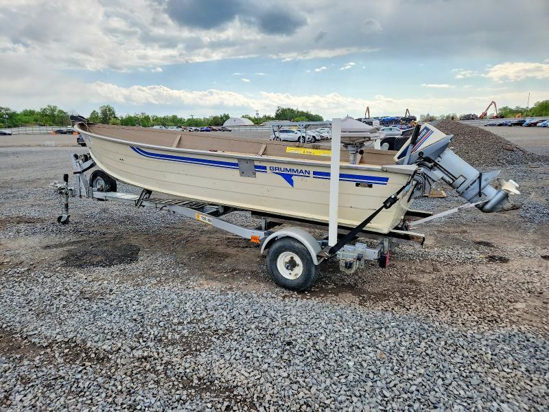 1983 Grumman Boat