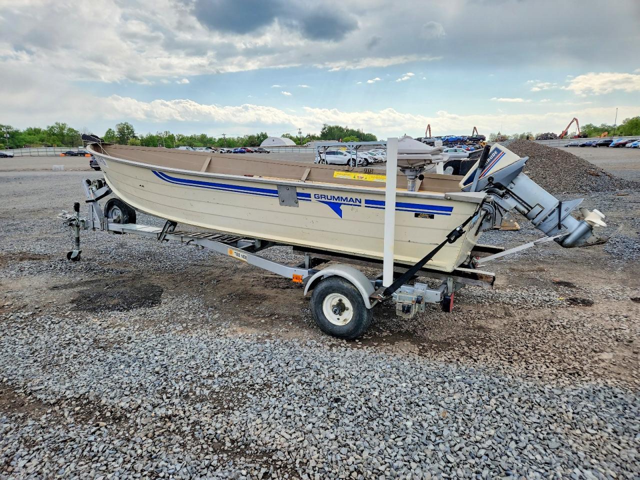1983 Grumman Boat