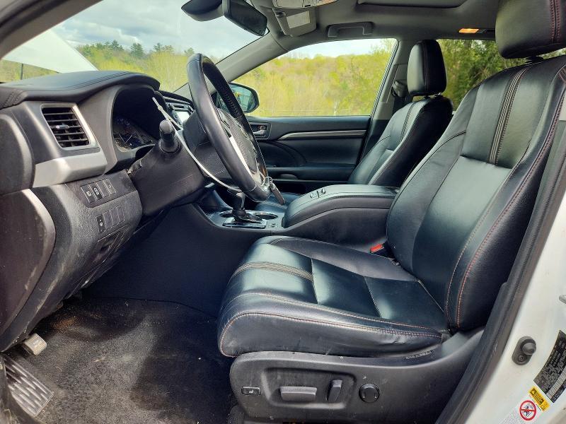 2019 Toyota Highlander se
