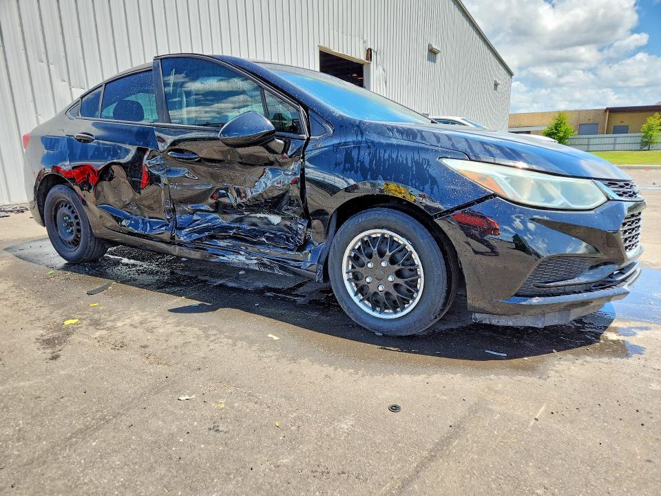 2018 Chevrolet Cruze ls