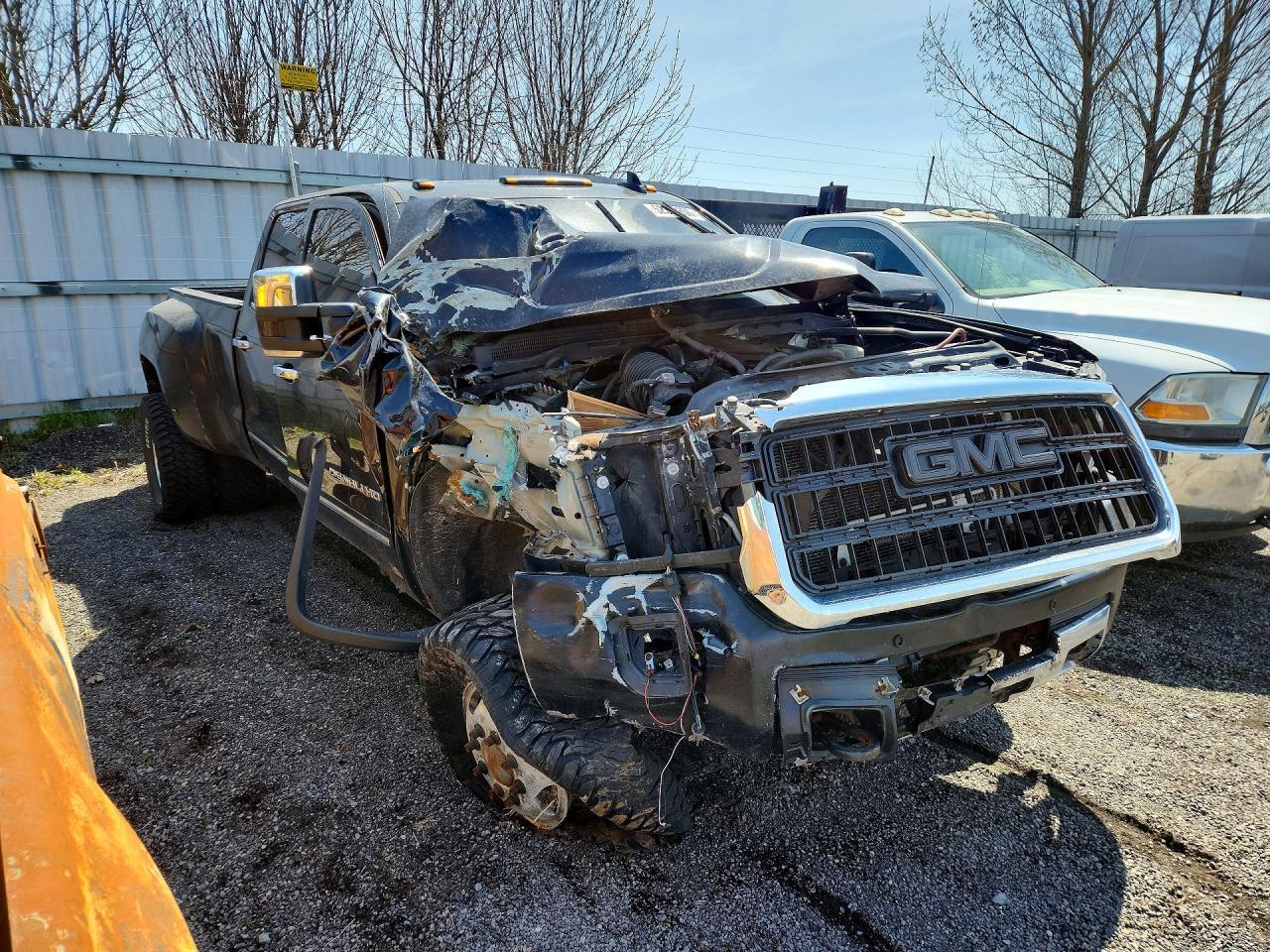 2015 GMC Denali