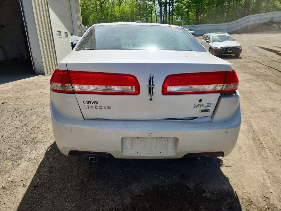 2012 Lincoln MKZ