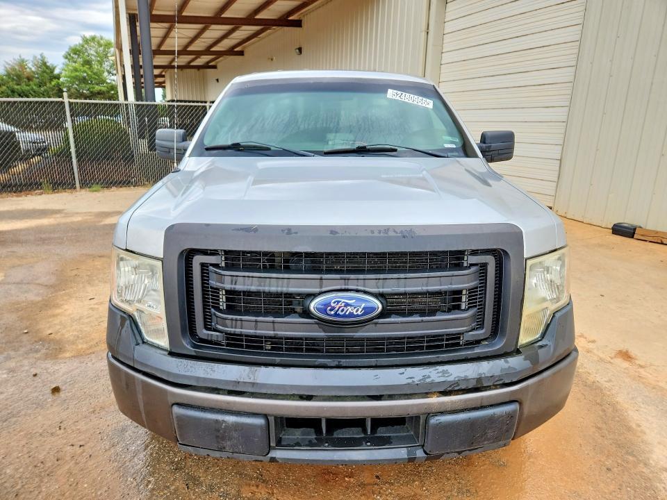 2014 Ford F150 Super cab
