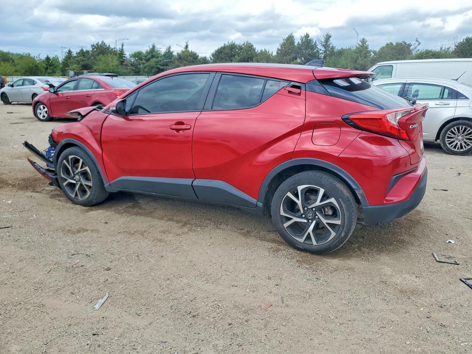 2021 Toyota C-hr xle