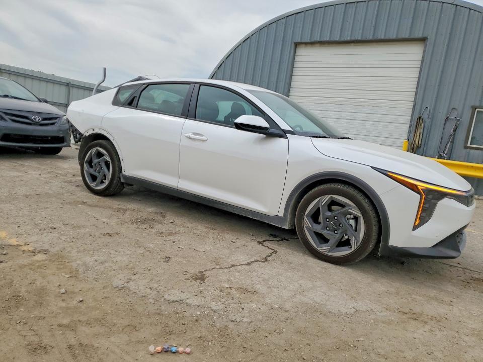 2025 KIA K4 ex