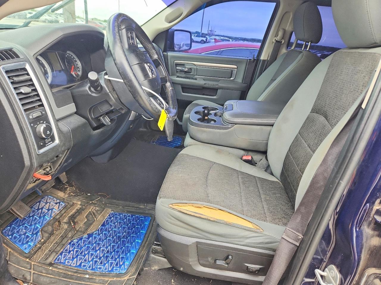 2015 Dodge RAM 1500 SLT